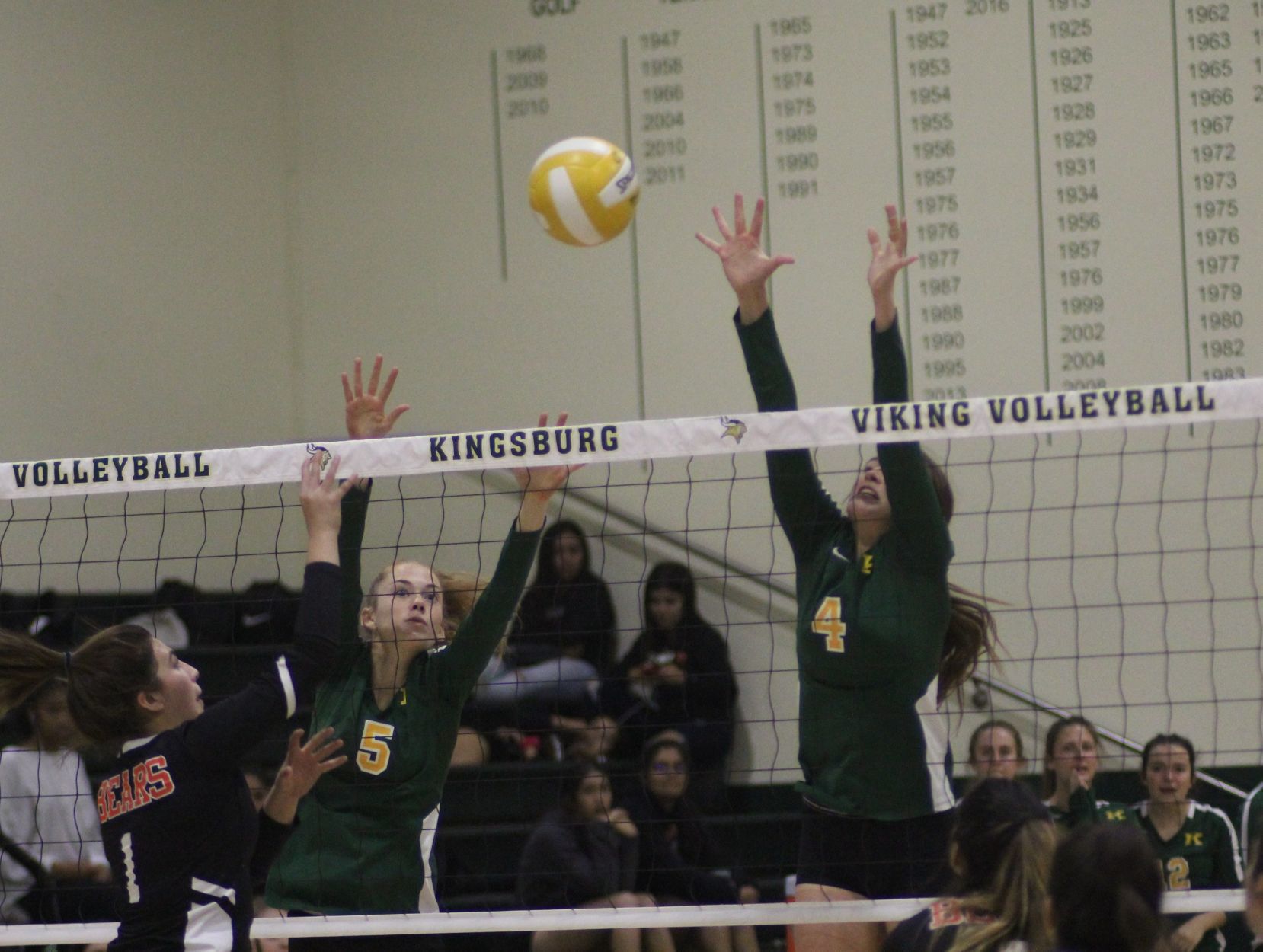 Vikings sweep the Bears on senior night